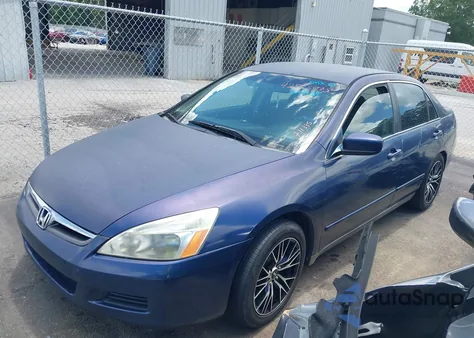 2006 Honda Accord 2.4 Lx из США, поврежденный, VIN 3HGCM56436G711335